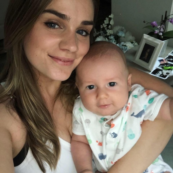 Meet your Posher, Michelle - Picture 1 of 1